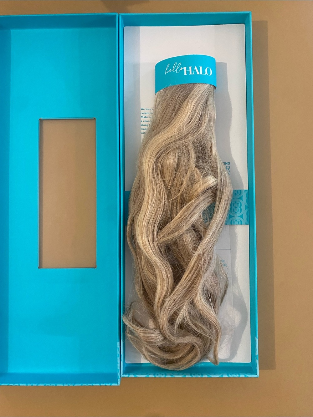 16" Original Blonde Halo Couture Hair Extensions - Picture 4 of 8